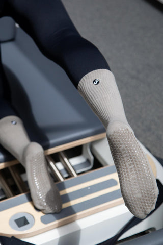 REFORMERMAT Pilates Grip Socks Organic Cotton - Concrete Grey