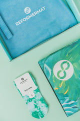 REFORMERMAT Micro-fibre Durable Reformer Pilates Yoga Mat Grip Socks - Aqua Angel Feathers Design Giftpack