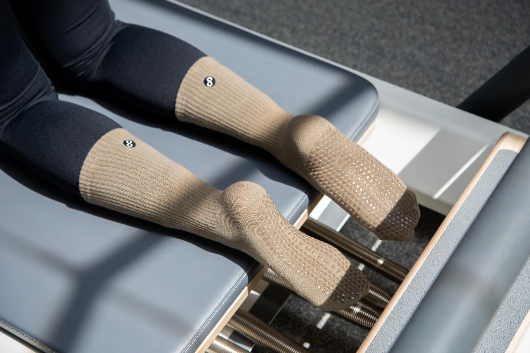 REFORMERMAT Lifestyle Grip Socks Taupe reformermat-lifestyle-grip-socks-taupe