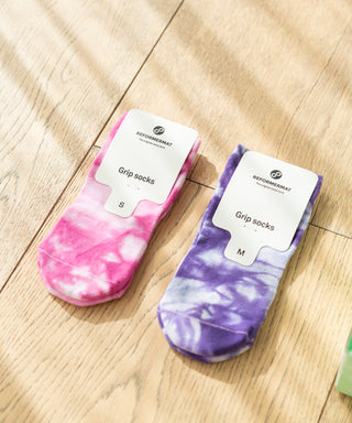REFORMERMAT Pilates Reformer Grip Socks Organic Cotton - Tie-Dye Pink Purple Low Cut Style