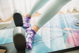REFORMERMAT Pilates Reformer Durable Non-Slip Mat & Purple Tie-Dye Grip Socks 